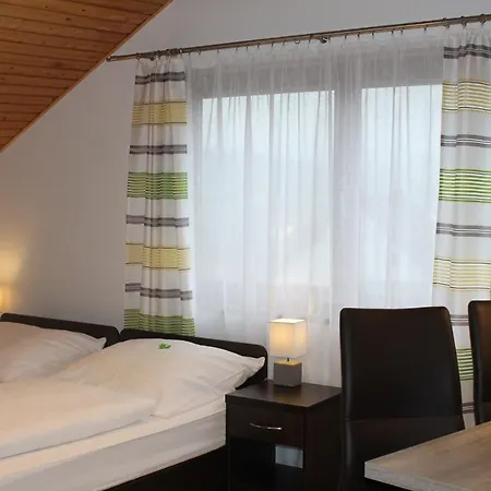 Am Sonnenberg 3*