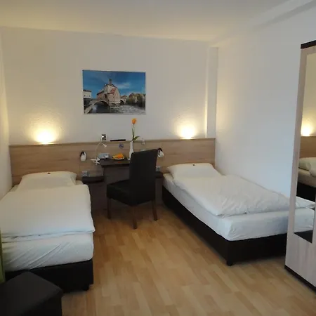 Am Sonnenberg 3*